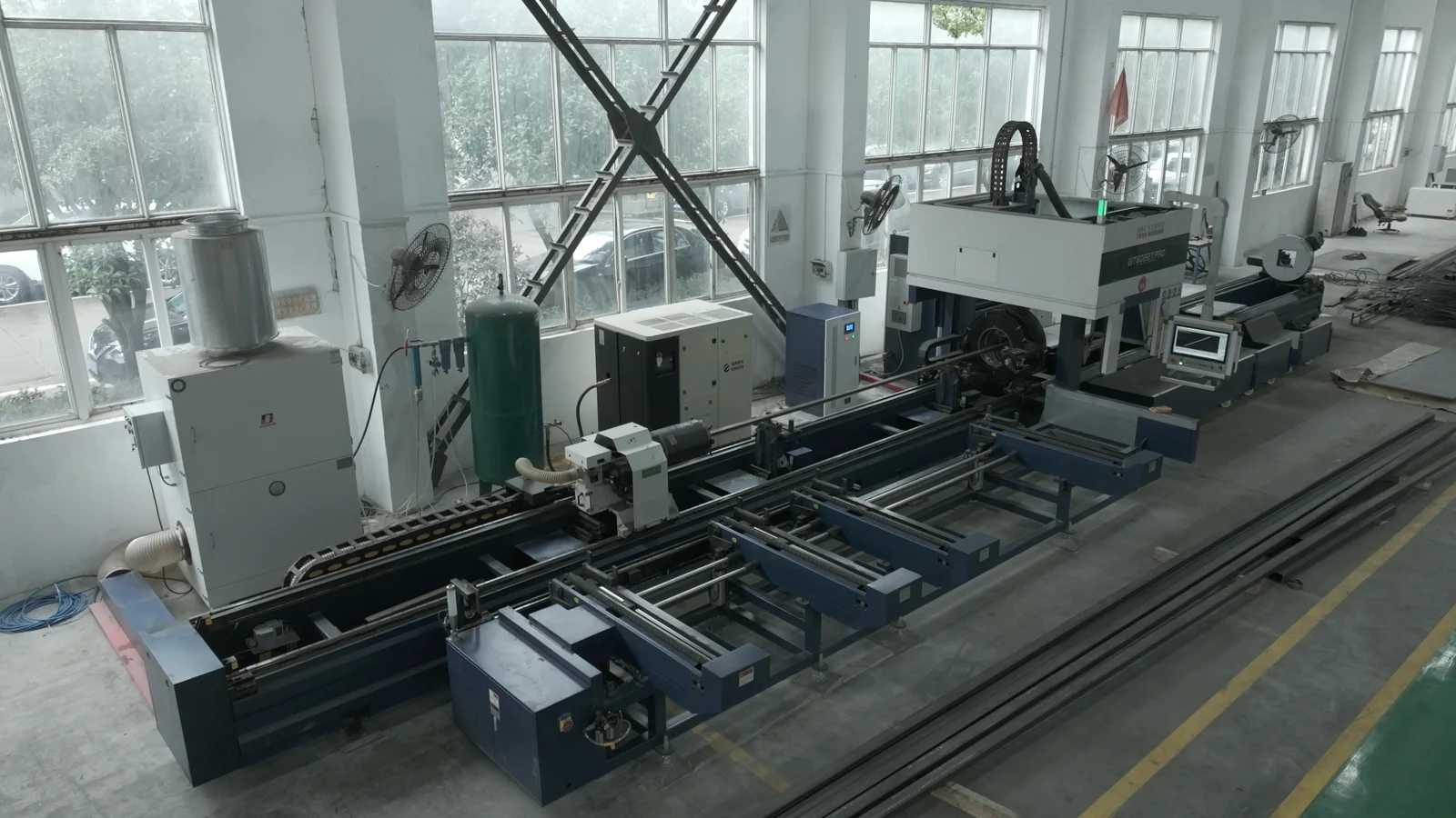 Laser tube cutting machine in the structural components workshop